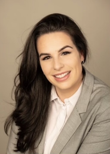 Headshot of Juliette  E. Castelli