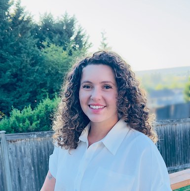 Headshot of Olivia Wall