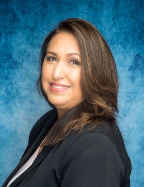 Headshot of Veronica Tovar