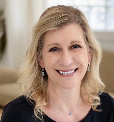 Headshot of Christa Davis