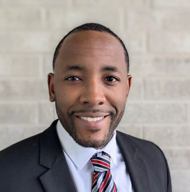 Headshot of Robert Latin