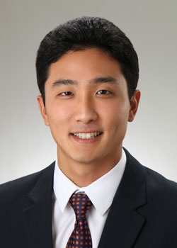 Andrew Chung Headshot