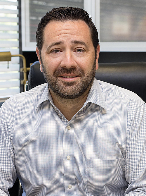 Christopher Alderson headshot