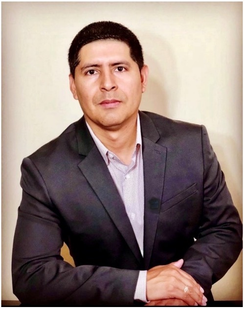 Allan Vigil Headshot
