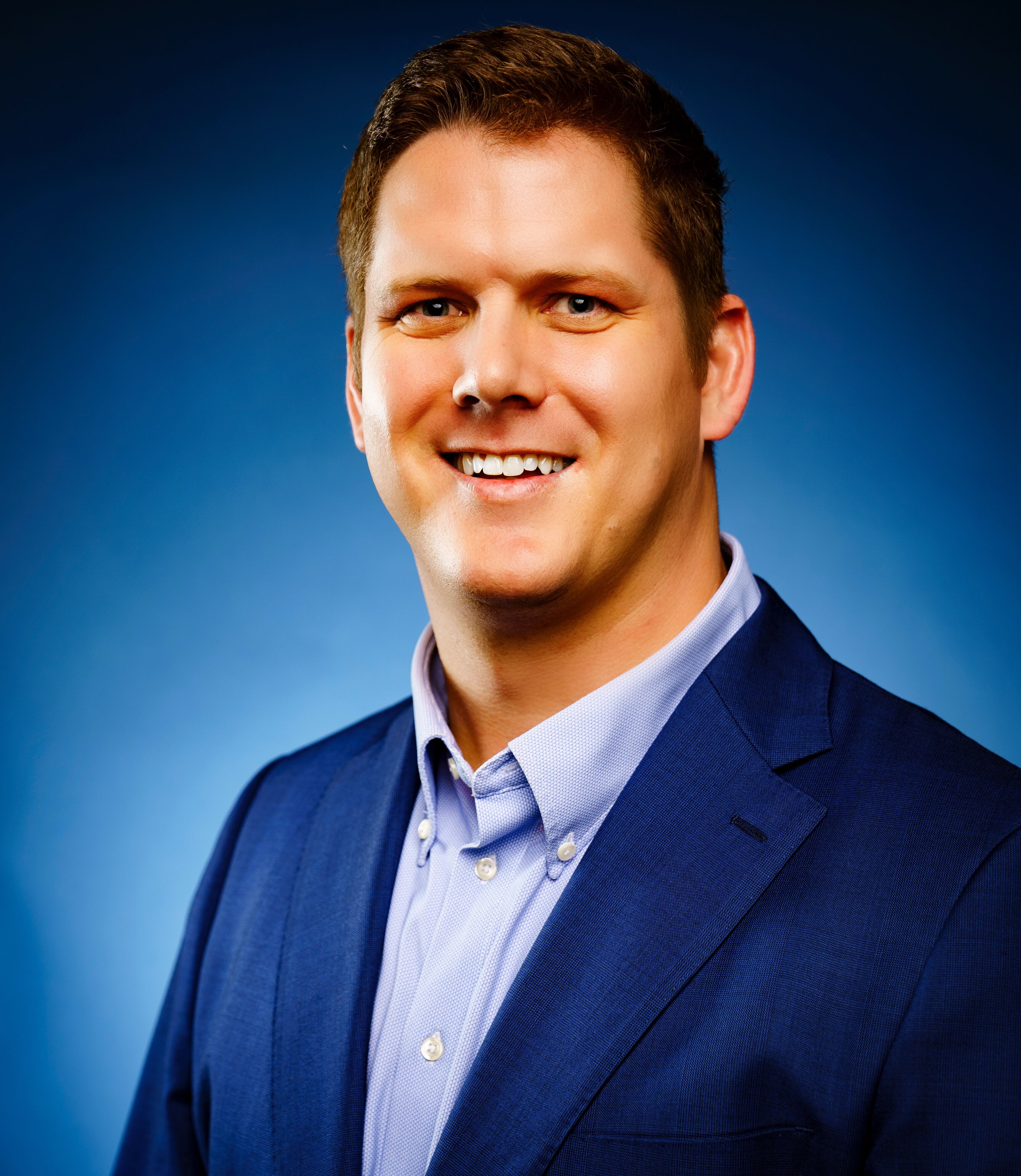 Loren Hubbard Headshot 