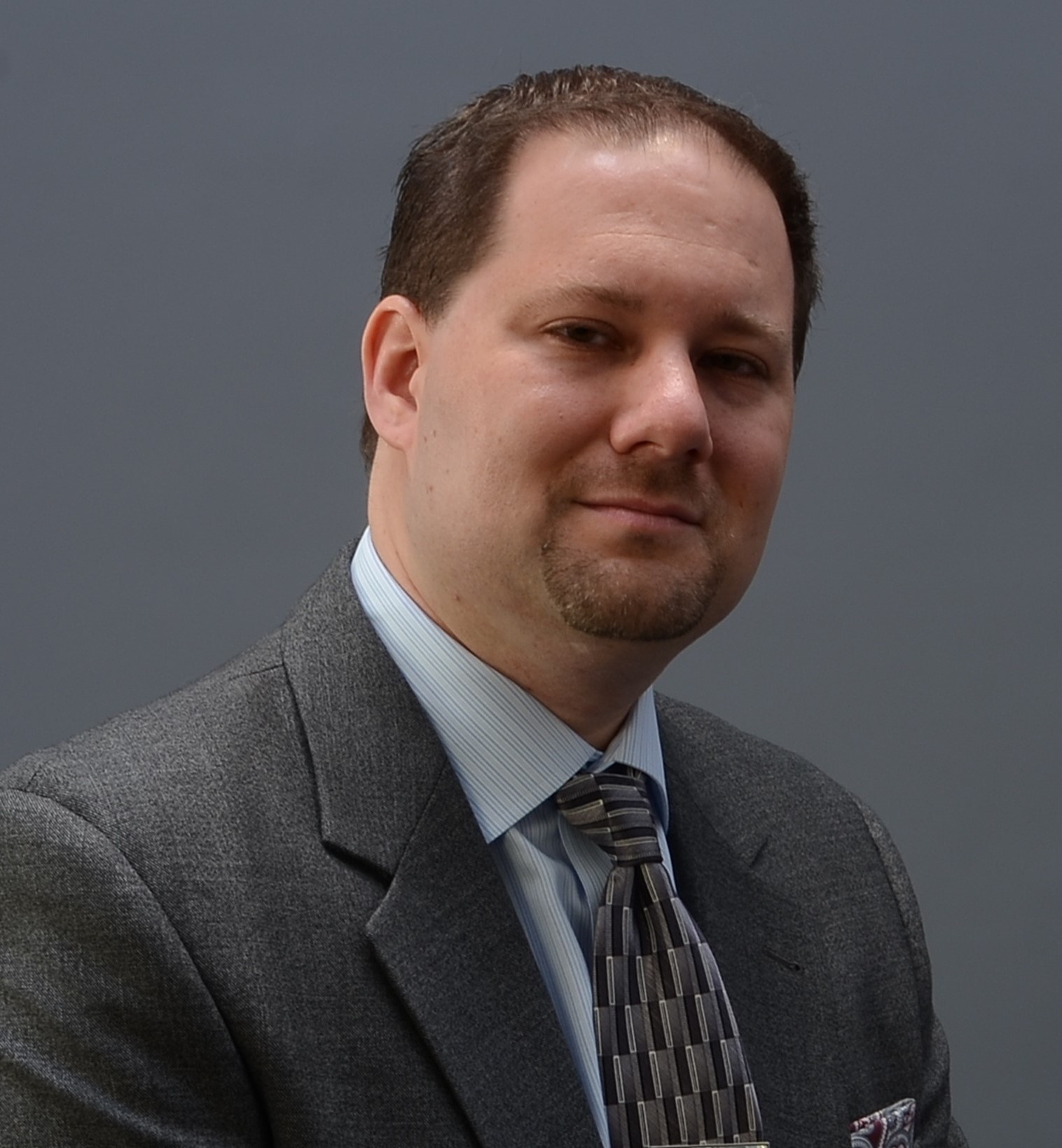 Andrew Lesser Headshot