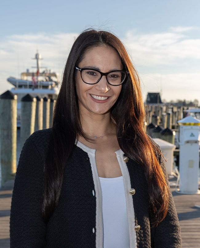 Dana Barlow headshot