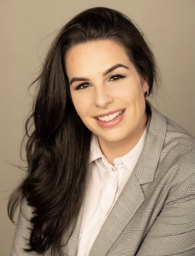 juliette-headshot