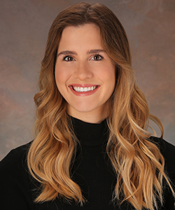 Megan Davenport headshot