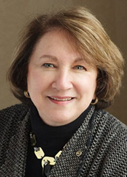 Varda Fink headshot