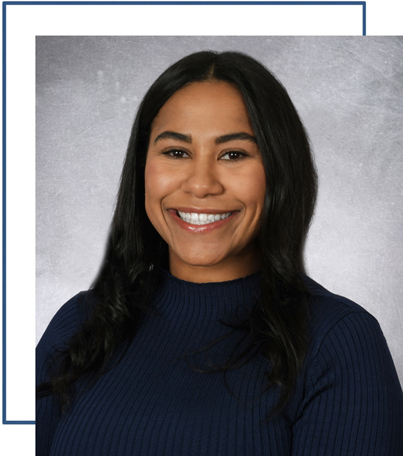 Leandra headshot updated