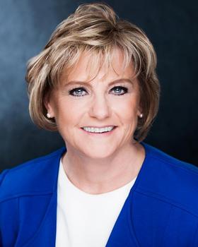 Brenda Headshot
