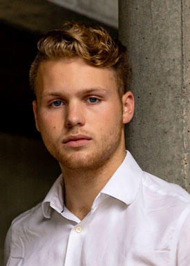 Robert Oneil headshot