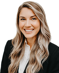Chelsea Headshot
