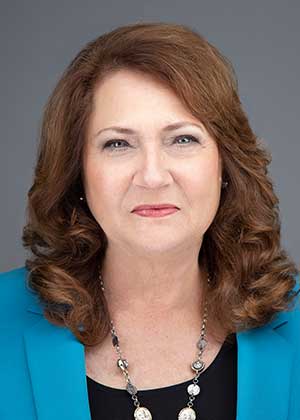 Linda Heun headshot