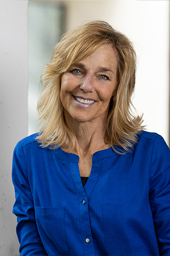 headshot- tami