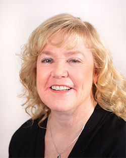 Paula Charron Headshot