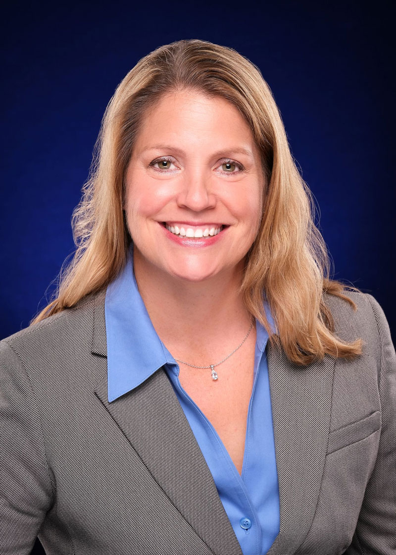 Amy Cousins Headshot