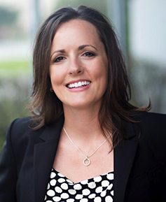 Tracy Sloger headshot
