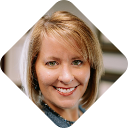 Manda Lewis Headshot