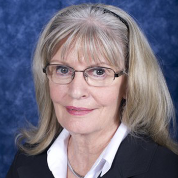 Elizabeth Drumheller headshot