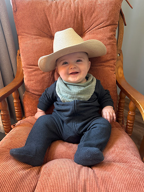 Makena's son wearring a cowboy hat