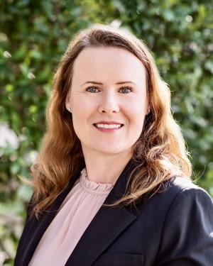 Katarzyna Cruz headshot