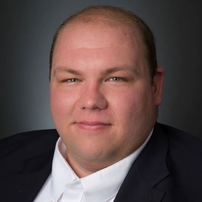 Ryan Garnto headshot