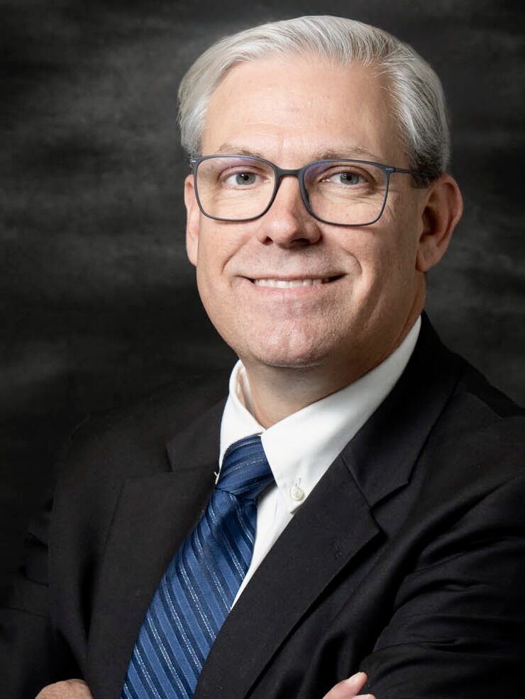 Headshot of Timothy Fry