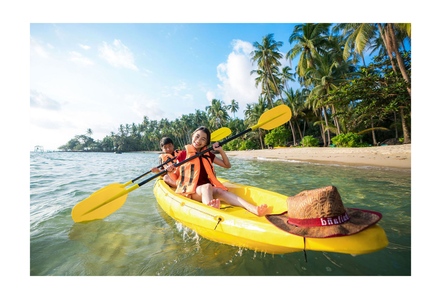 kids kayaking