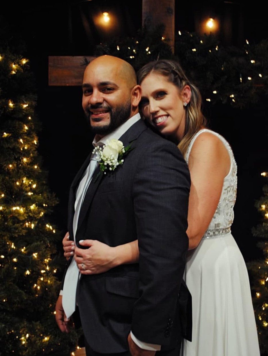 Eliseo 2 > Eliseo and wife 