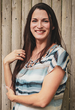 Shawna Flinkstrom > Headshot