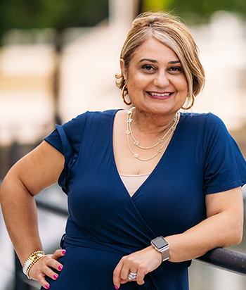 Hope Azin Menguita headshot