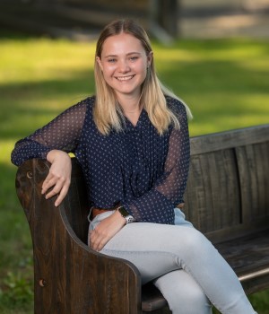 Jesina King Headshot