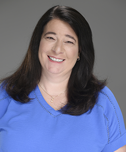 Melissa Drake headshot