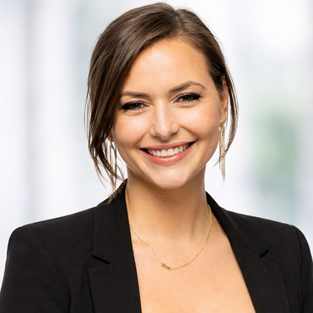 Hannah Floom Headshot